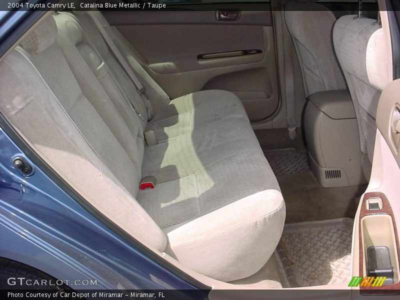 Catalina Blue Metallic / Taupe 2004 Toyota Camry LE