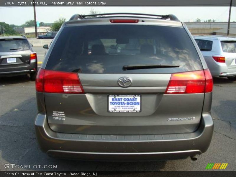 Phantom Gray Pearl / Stone Gray 2004 Toyota Sienna XLE