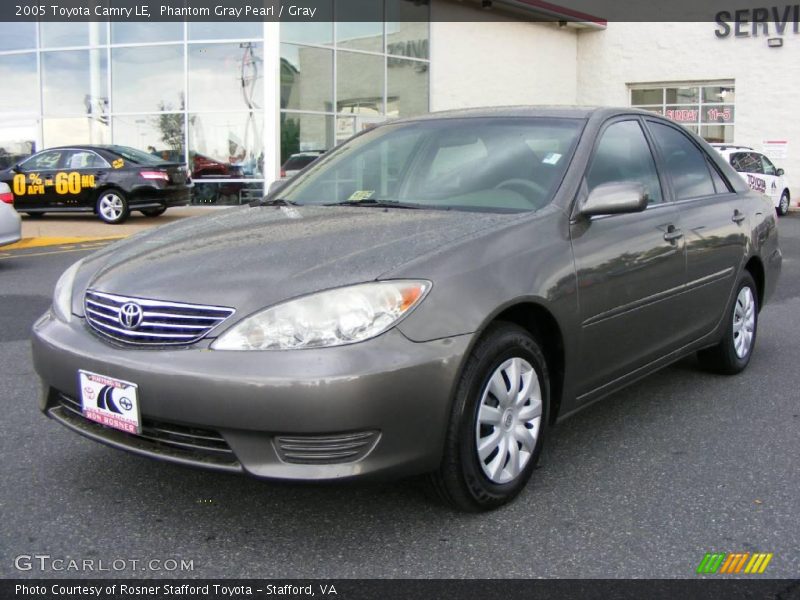 Phantom Gray Pearl / Gray 2005 Toyota Camry LE