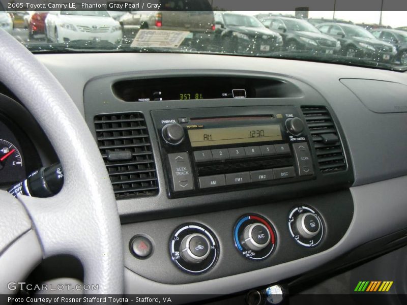 Phantom Gray Pearl / Gray 2005 Toyota Camry LE