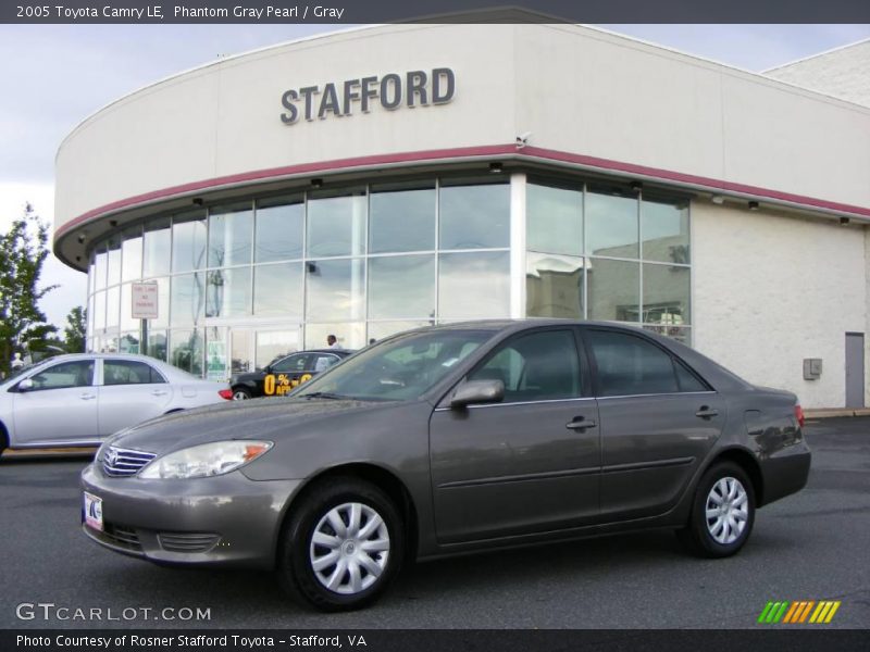 Phantom Gray Pearl / Gray 2005 Toyota Camry LE