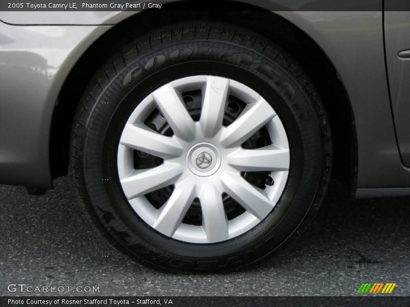 Phantom Gray Pearl / Gray 2005 Toyota Camry LE