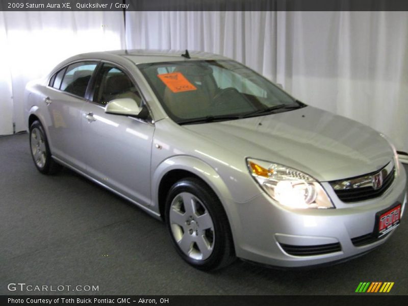 Quicksilver / Gray 2009 Saturn Aura XE