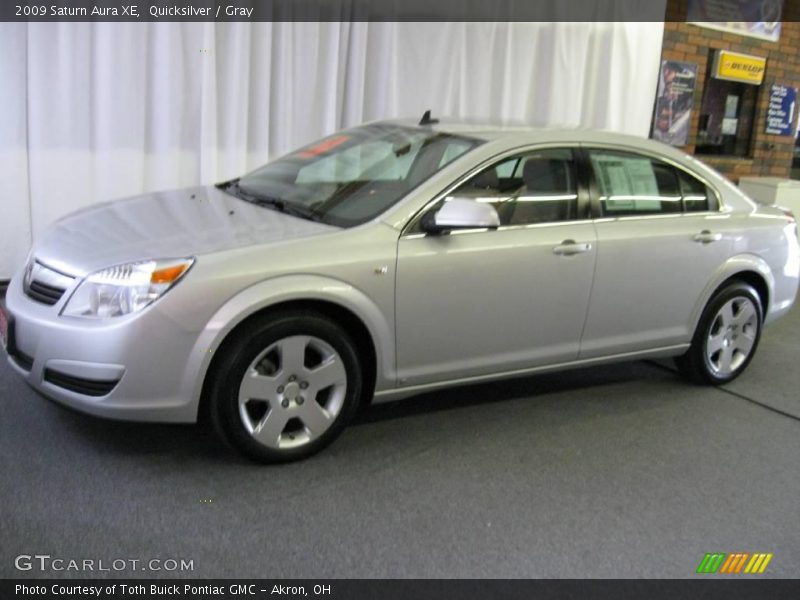 Quicksilver / Gray 2009 Saturn Aura XE