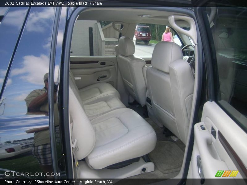 Sable Black / Shale 2002 Cadillac Escalade EXT AWD