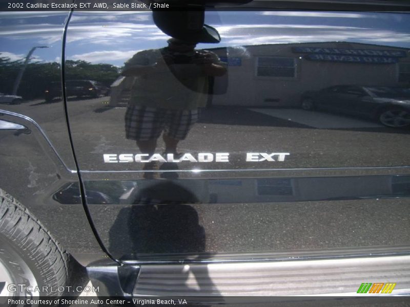 Sable Black / Shale 2002 Cadillac Escalade EXT AWD
