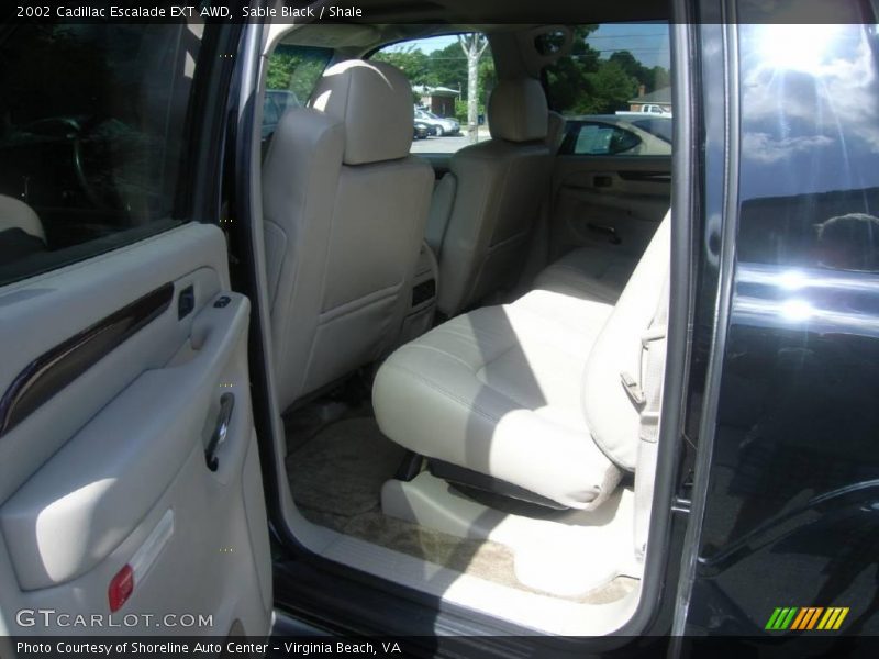 Sable Black / Shale 2002 Cadillac Escalade EXT AWD