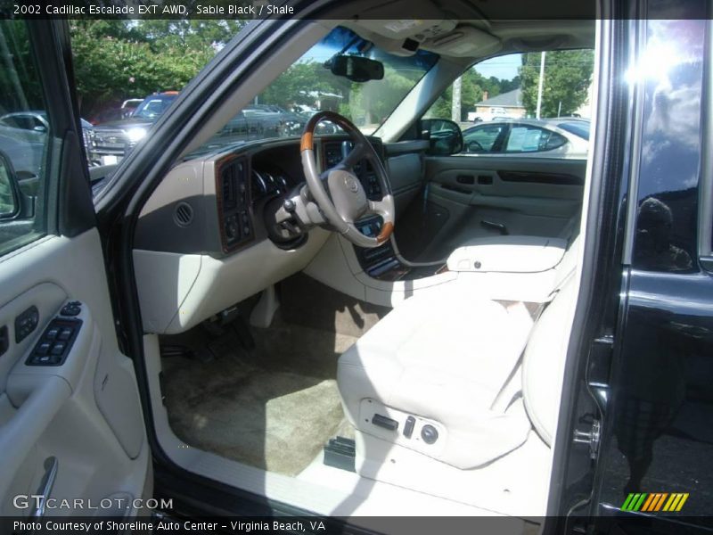 Sable Black / Shale 2002 Cadillac Escalade EXT AWD