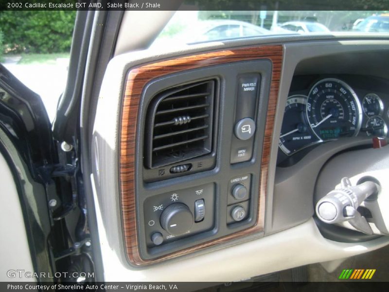 Sable Black / Shale 2002 Cadillac Escalade EXT AWD