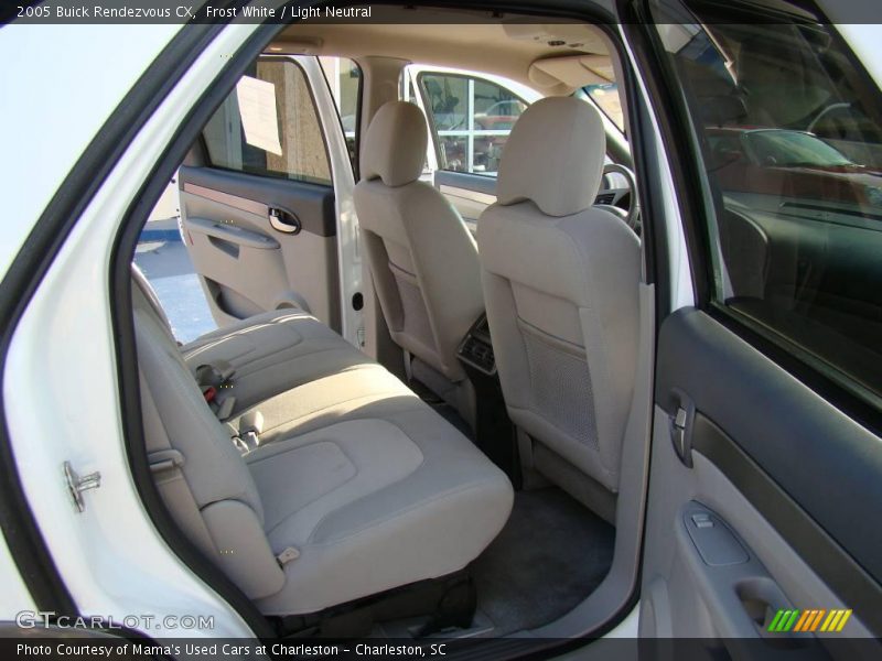 Frost White / Light Neutral 2005 Buick Rendezvous CX