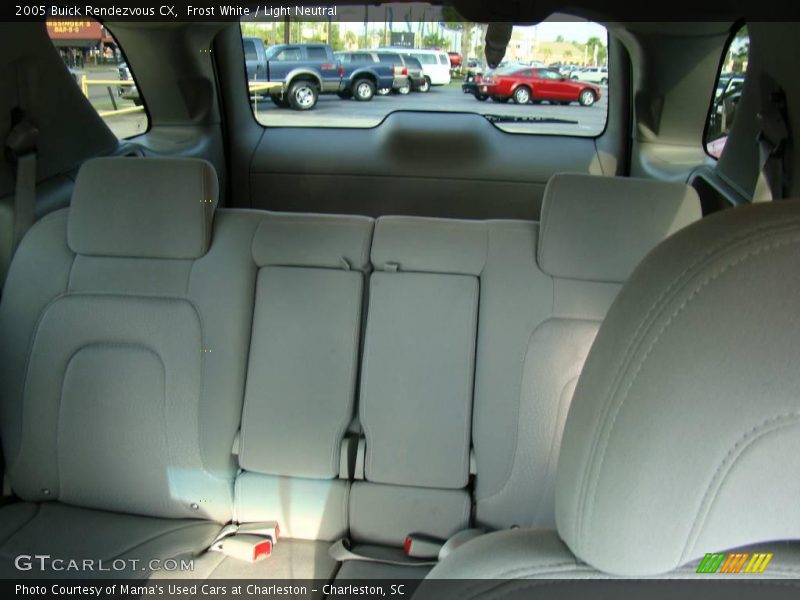 Frost White / Light Neutral 2005 Buick Rendezvous CX