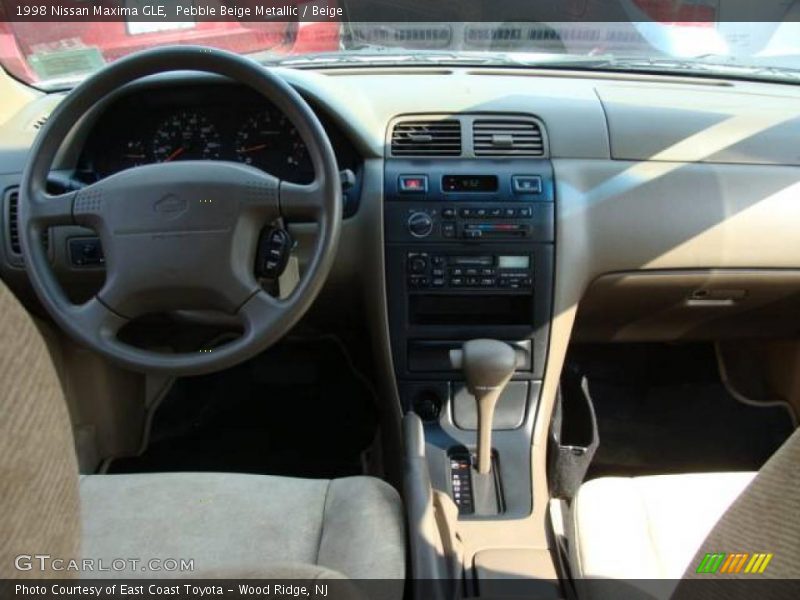 Pebble Beige Metallic / Beige 1998 Nissan Maxima GLE