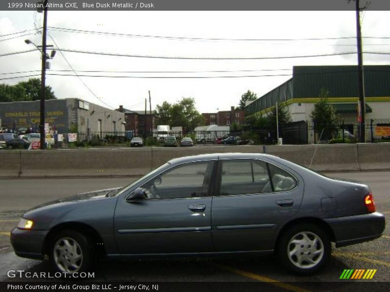 Blue Dusk Metallic / Dusk 1999 Nissan Altima GXE