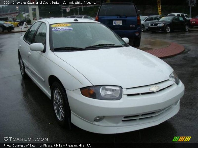 Summit White / Neutral 2004 Chevrolet Cavalier LS Sport Sedan