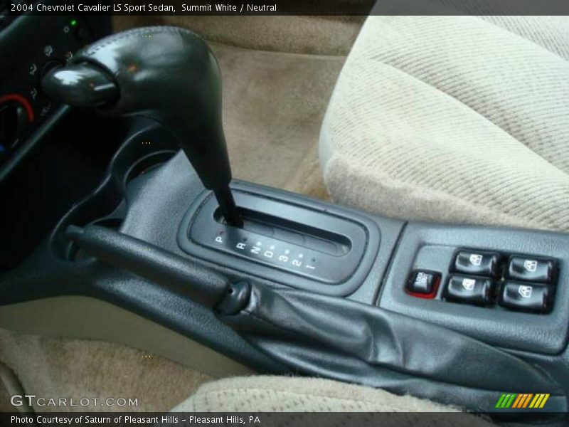 Summit White / Neutral 2004 Chevrolet Cavalier LS Sport Sedan