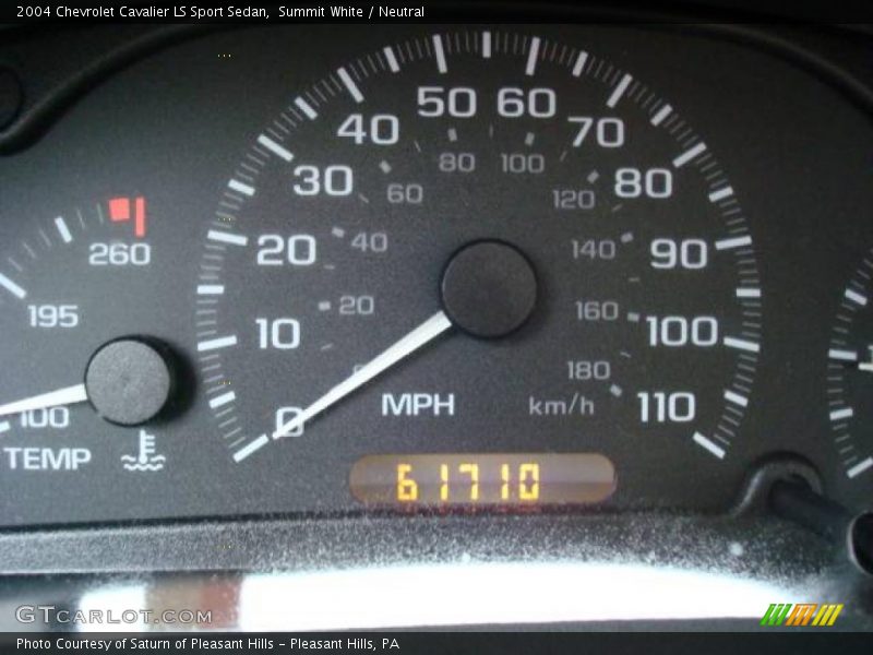 Summit White / Neutral 2004 Chevrolet Cavalier LS Sport Sedan