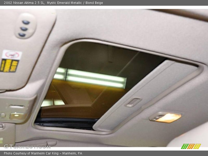 Mystic Emerald Metallic / Blond Beige 2002 Nissan Altima 2.5 SL