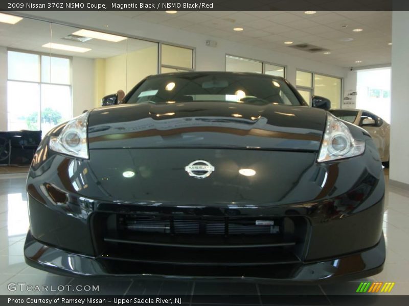 Magnetic Black / NISMO Black/Red 2009 Nissan 370Z NISMO Coupe