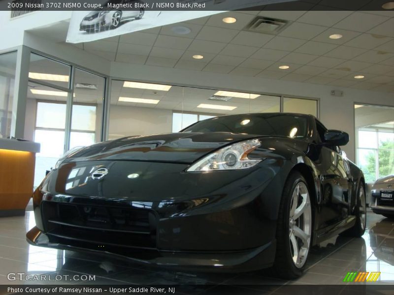 Magnetic Black / NISMO Black/Red 2009 Nissan 370Z NISMO Coupe