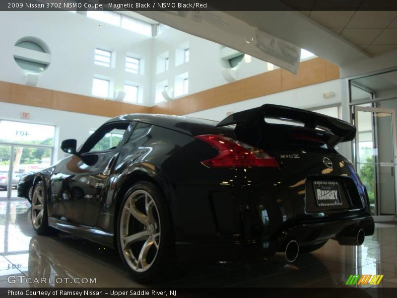 Magnetic Black / NISMO Black/Red 2009 Nissan 370Z NISMO Coupe