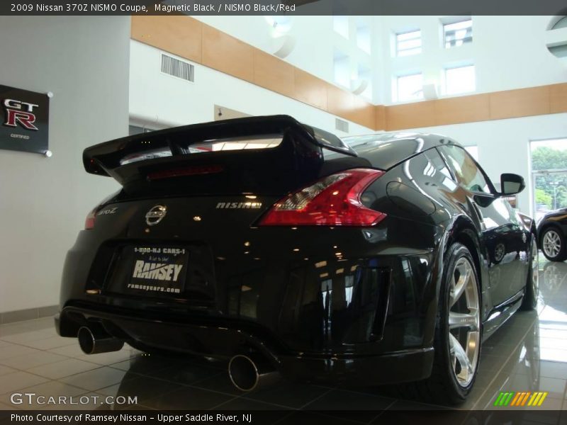 Magnetic Black / NISMO Black/Red 2009 Nissan 370Z NISMO Coupe