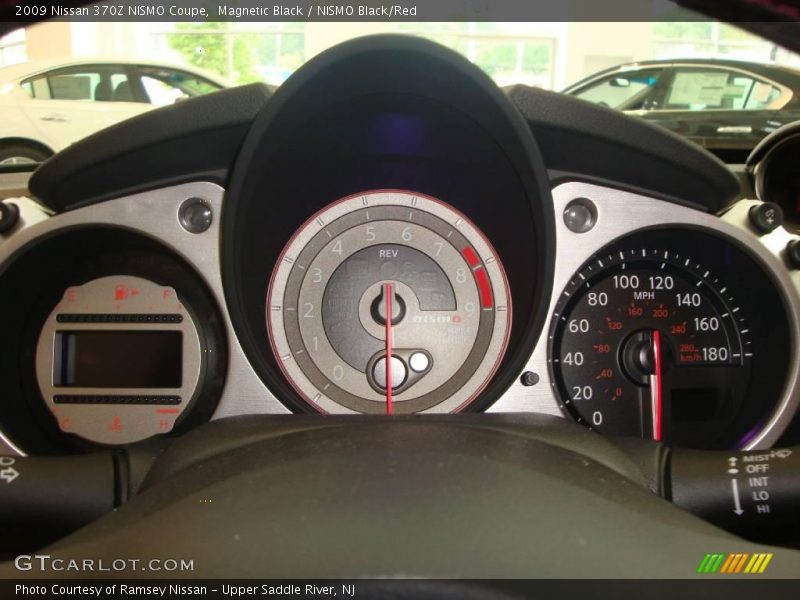 Magnetic Black / NISMO Black/Red 2009 Nissan 370Z NISMO Coupe