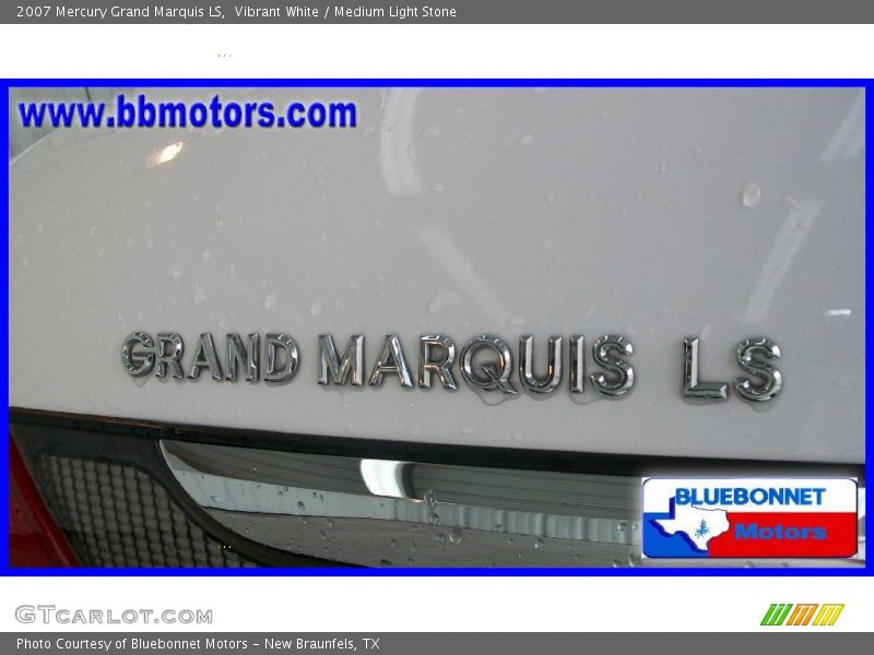 Vibrant White / Medium Light Stone 2007 Mercury Grand Marquis LS