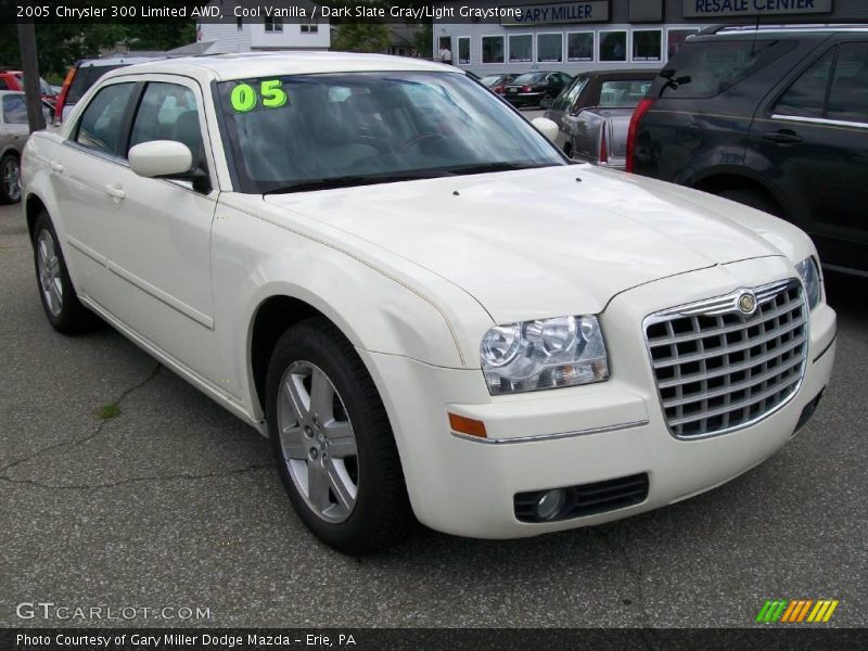 Cool Vanilla / Dark Slate Gray/Light Graystone 2005 Chrysler 300 Limited AWD