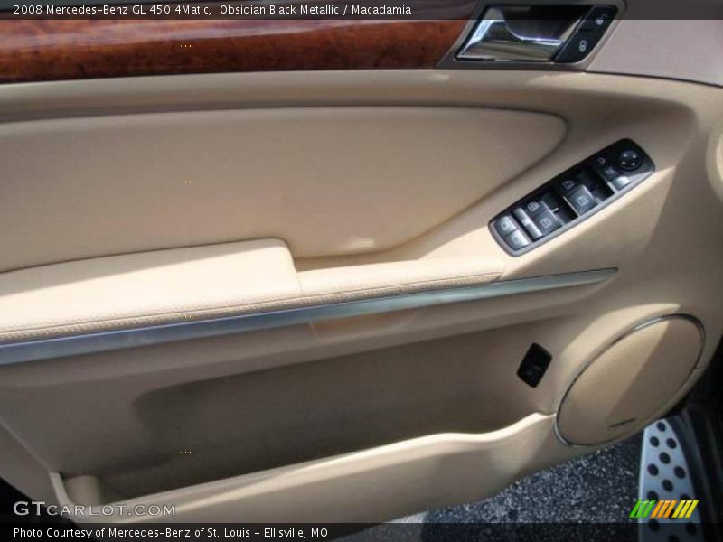 Obsidian Black Metallic / Macadamia 2008 Mercedes-Benz GL 450 4Matic