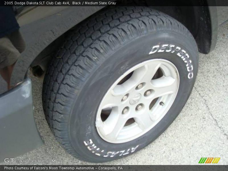 Black / Medium Slate Gray 2005 Dodge Dakota SLT Club Cab 4x4