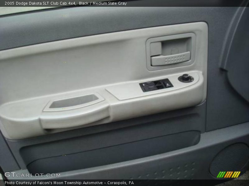 Black / Medium Slate Gray 2005 Dodge Dakota SLT Club Cab 4x4