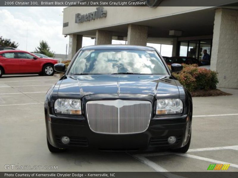 Brilliant Black Crystal Pearl / Dark Slate Gray/Light Graystone 2006 Chrysler 300