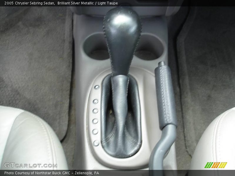 Brilliant Silver Metallic / Light Taupe 2005 Chrysler Sebring Sedan