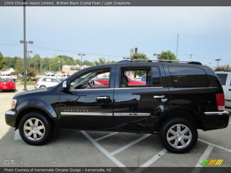 Brilliant Black Crystal Pearl / Light Graystone 2009 Chrysler Aspen Limited