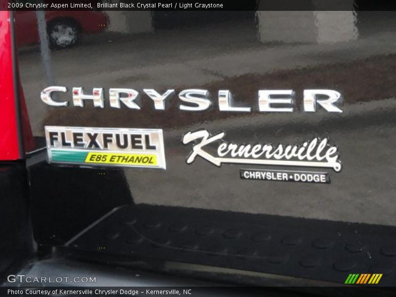Brilliant Black Crystal Pearl / Light Graystone 2009 Chrysler Aspen Limited
