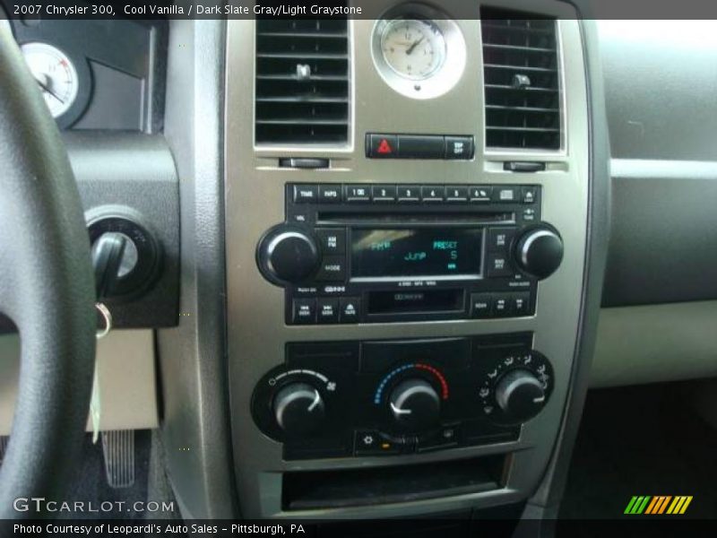 Cool Vanilla / Dark Slate Gray/Light Graystone 2007 Chrysler 300