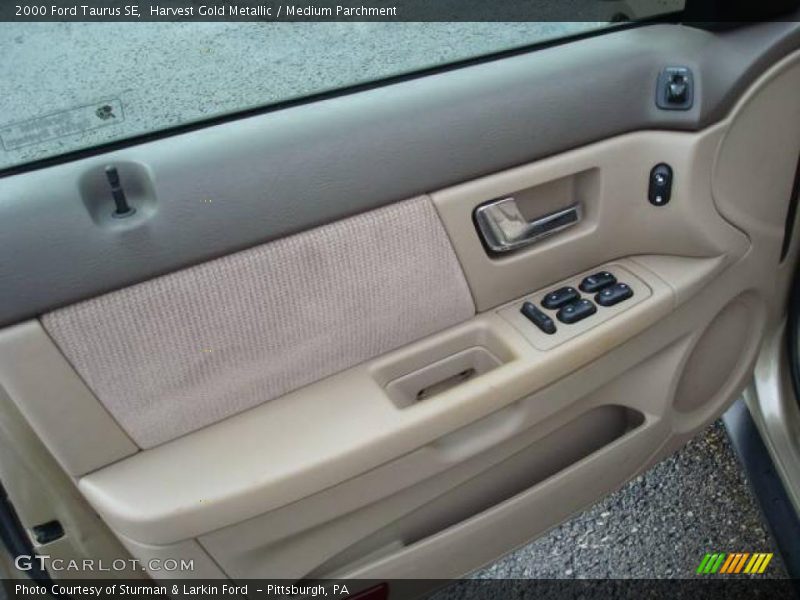 Harvest Gold Metallic / Medium Parchment 2000 Ford Taurus SE