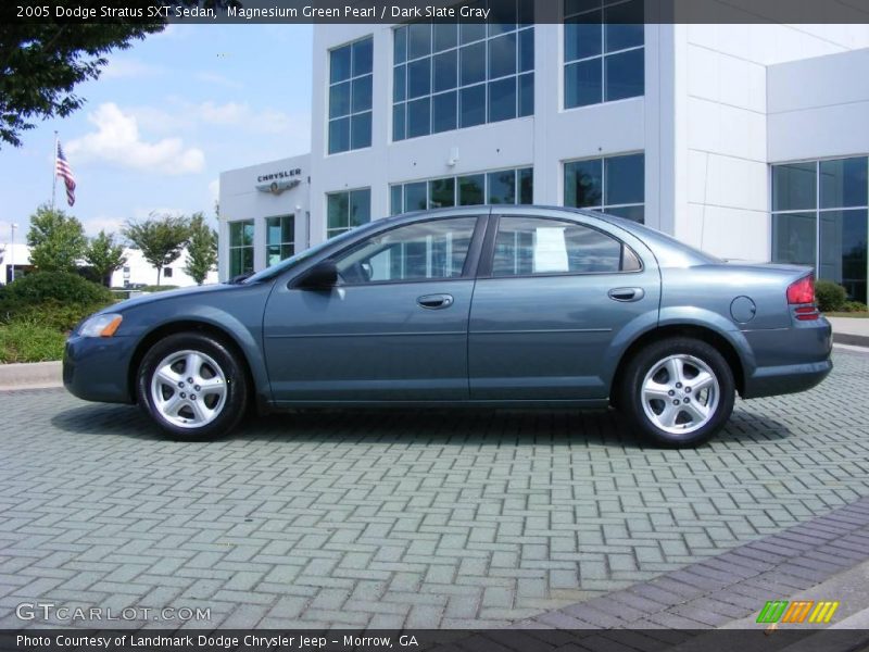Magnesium Green Pearl / Dark Slate Gray 2005 Dodge Stratus SXT Sedan