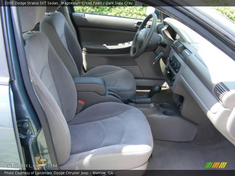 Magnesium Green Pearl / Dark Slate Gray 2005 Dodge Stratus SXT Sedan