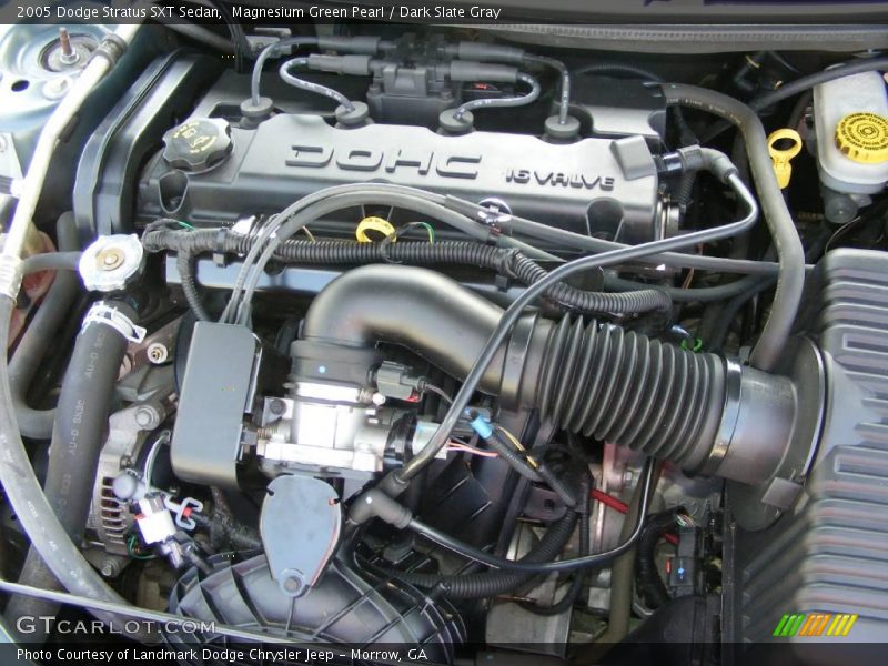 Magnesium Green Pearl / Dark Slate Gray 2005 Dodge Stratus SXT Sedan