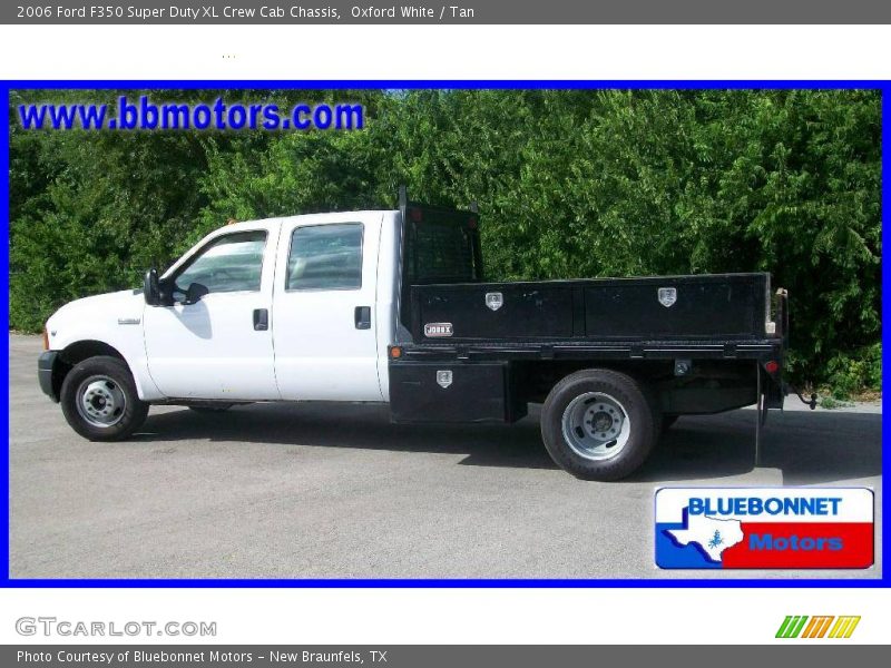 Oxford White / Tan 2006 Ford F350 Super Duty XL Crew Cab Chassis