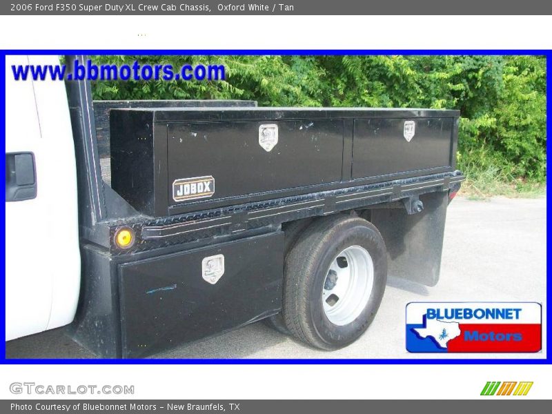 Oxford White / Tan 2006 Ford F350 Super Duty XL Crew Cab Chassis
