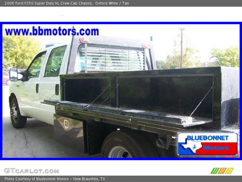 Oxford White / Tan 2006 Ford F350 Super Duty XL Crew Cab Chassis