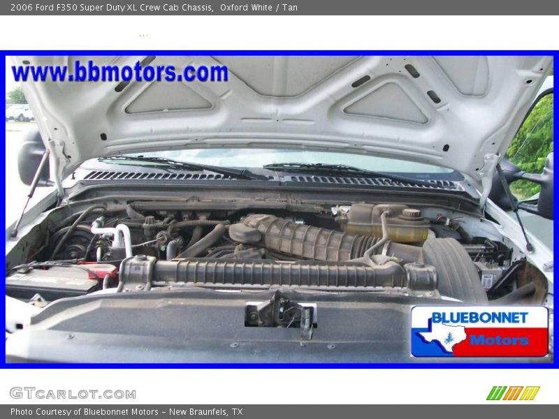 Oxford White / Tan 2006 Ford F350 Super Duty XL Crew Cab Chassis