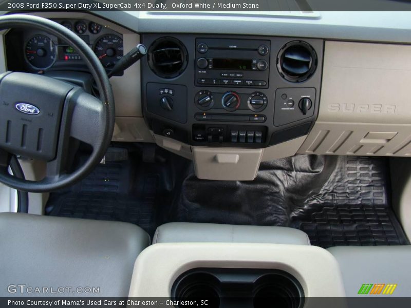Oxford White / Medium Stone 2008 Ford F350 Super Duty XL SuperCab 4x4 Dually