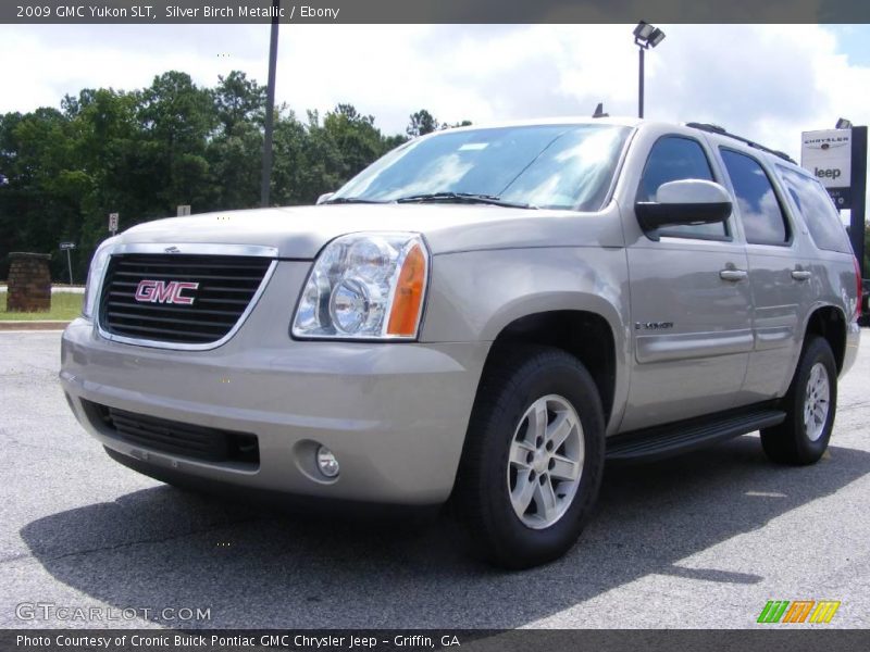 Silver Birch Metallic / Ebony 2009 GMC Yukon SLT