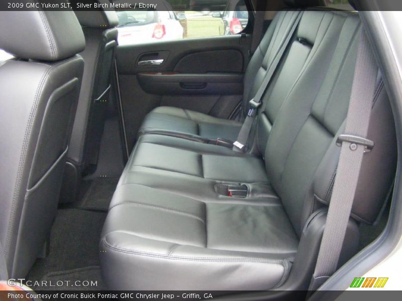Silver Birch Metallic / Ebony 2009 GMC Yukon SLT