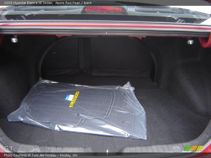 Apple Red Pearl / Black 2009 Hyundai Elantra SE Sedan