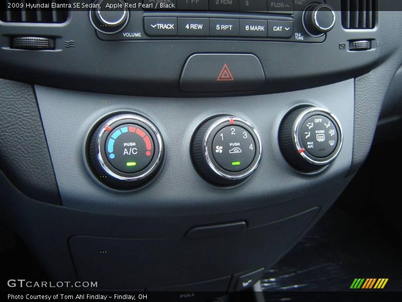 Apple Red Pearl / Black 2009 Hyundai Elantra SE Sedan