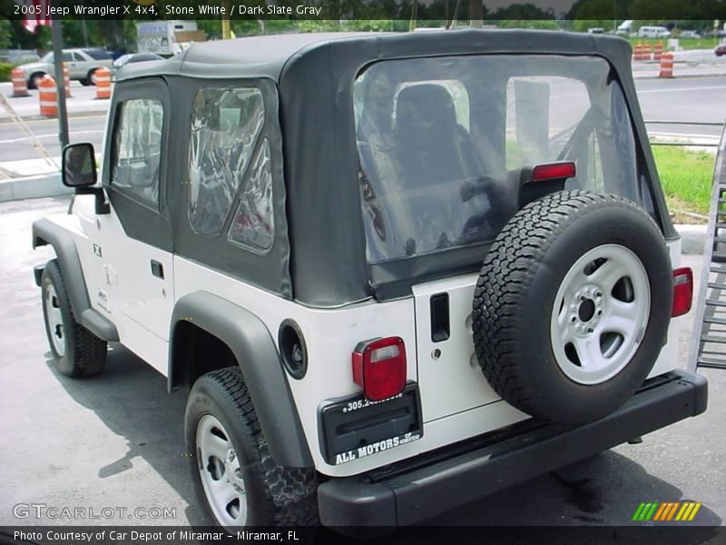 Stone White / Dark Slate Gray 2005 Jeep Wrangler X 4x4